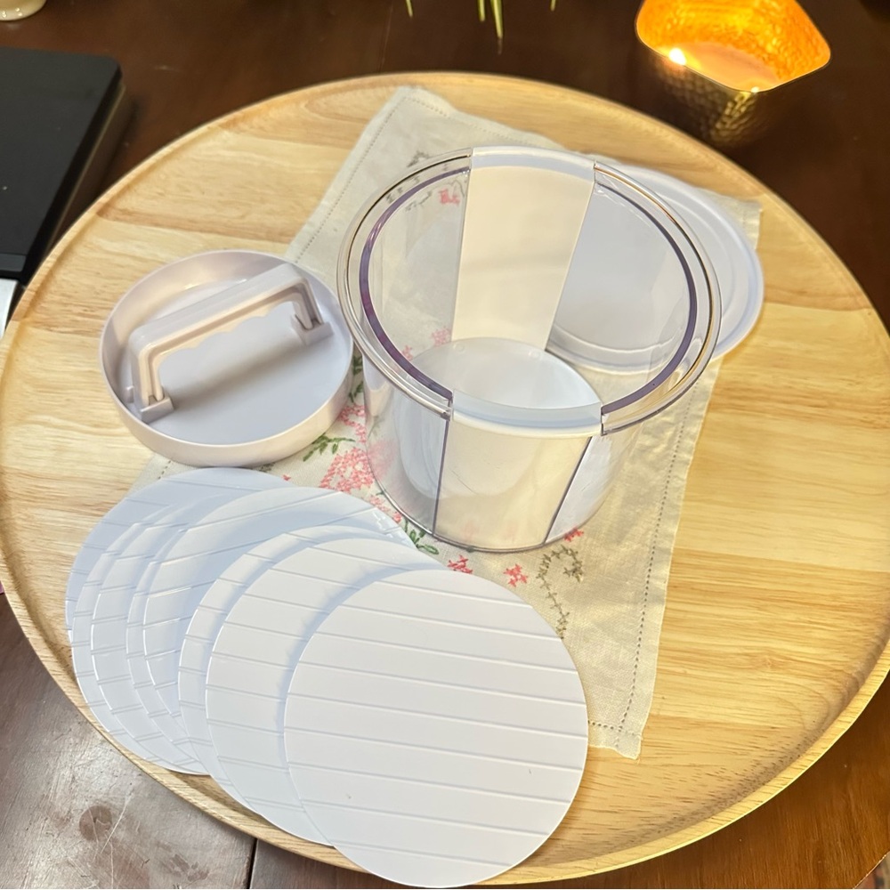 Plastic Burger Press & Patty Storage Container - Picture 5 of 7